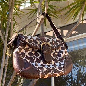 Authentic coach medium size purse